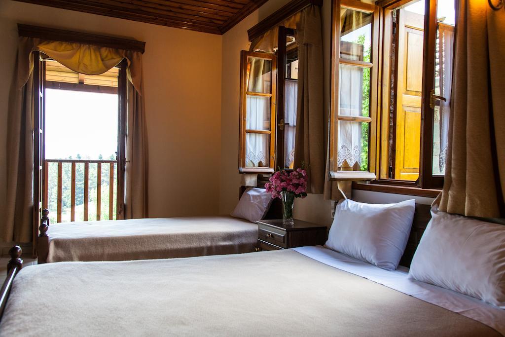 Hotel Kadi à Tsepelovo Extérieur photo
