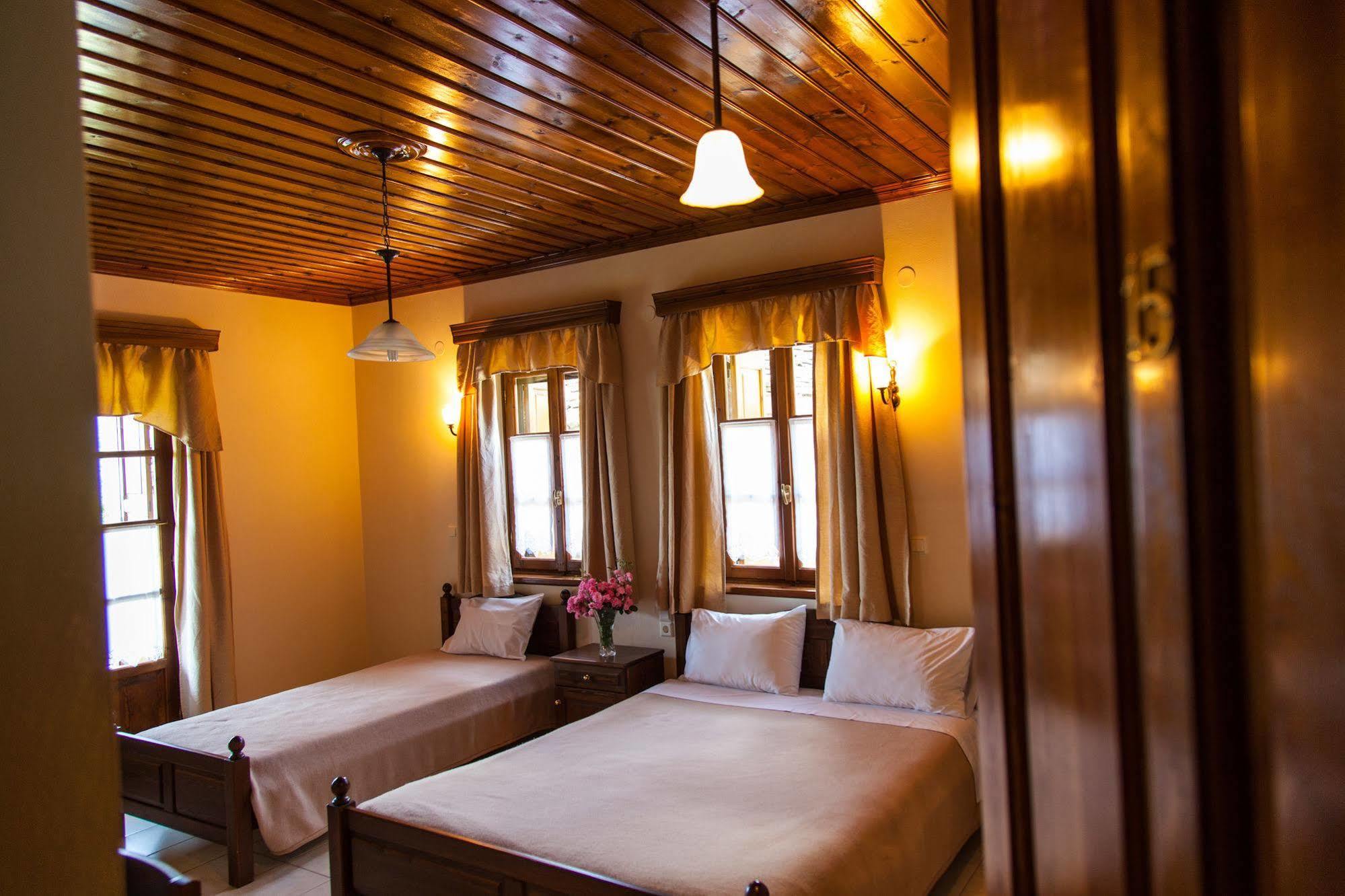 Hotel Kadi à Tsepelovo Extérieur photo